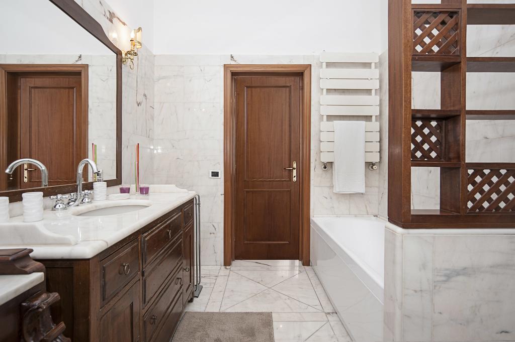 Visconti Holiday House, Luxury With Jacuzzi Roma