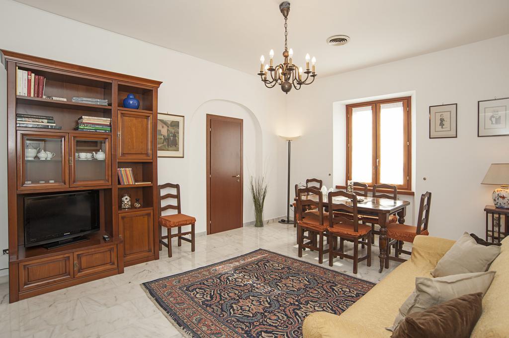 Visconti Holiday House, Luxury With Jacuzzi