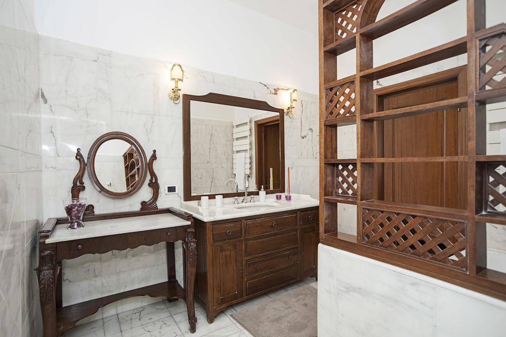Visconti Holiday House, Luxury With Jacuzzi Casa vacanze Roma
