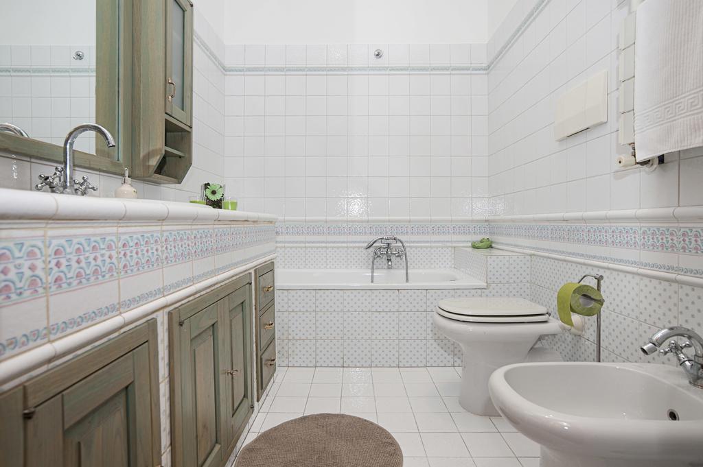 Casa vacanze Visconti Holiday House, Luxury With Jacuzzi *