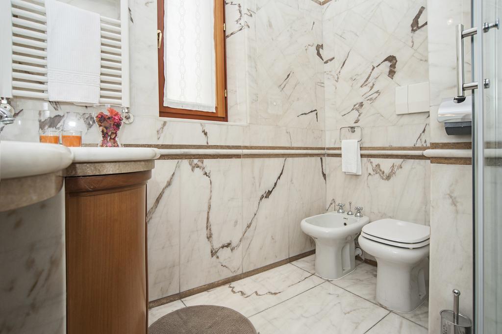 Casa vacanze Visconti Holiday House, Luxury With Jacuzzi Roma