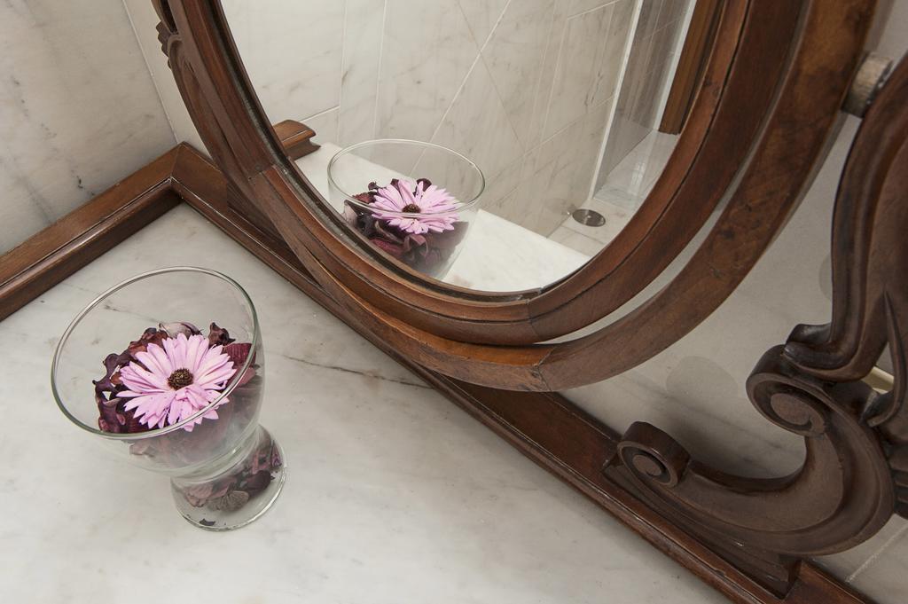 Visconti Holiday House, Luxury With Jacuzzi Casa vacanze Roma